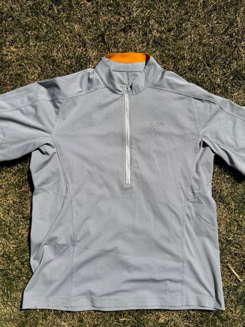 Arc'teryx - Accelero Comp Zip Neck SS (Men's) - Gray